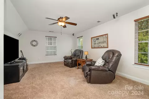 16403 Leavitt Ln, Davidson, NC 28036 photo 27