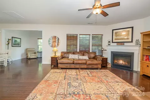 16403 Leavitt Ln, Davidson, NC 28036 photo 18