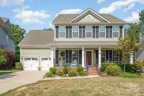 16403 Leavitt Ln, Davidson, NC 28036
