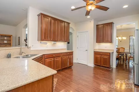 16403 Leavitt Ln, Davidson, NC 28036 photo 7