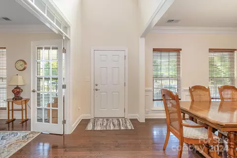 16403 Leavitt Ln, Davidson, NC 28036 photo 2