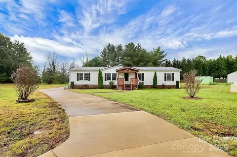 1010 Heather Glen Dr, Catawba, NC 28609