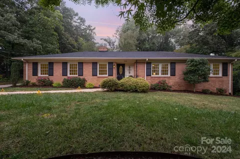 719 Madras Ln, Charlotte, NC 28211