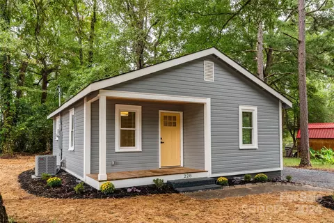 228 Posey St, Gastonia, NC 28052