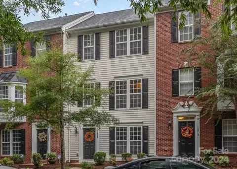 12909 Bullock Greenway Blvd, Charlotte, NC 28277
