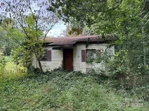 525 15th Se Ave SE, Hickory, NC 28602