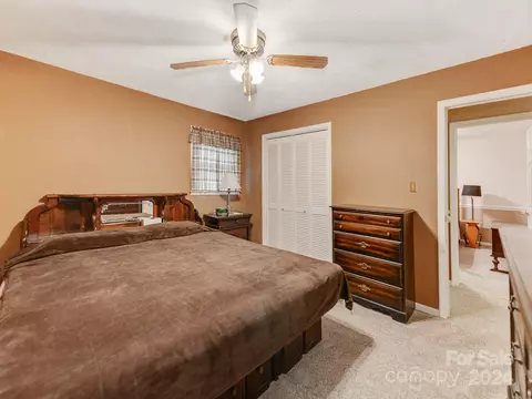 Bedroom - 11214 Sudbury Rd, Davidson, NC 28036 photo 2 of 7