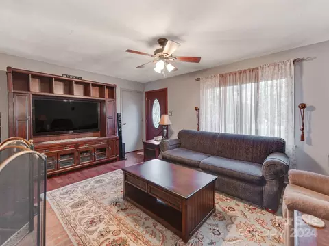 Living - 11214 Sudbury Rd, Davidson, NC 28036 photo 2 of 3
