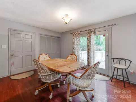 Dining - 11214 Sudbury Rd, Davidson, NC 28036 photo 1 of 3