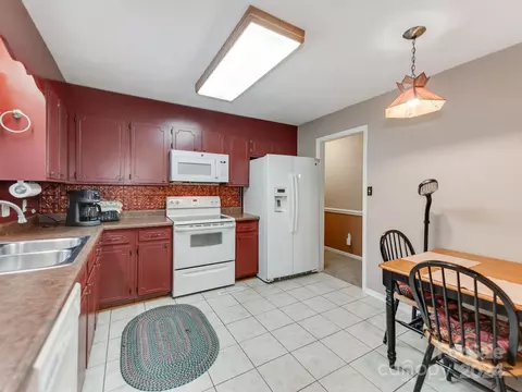 Kitchen - 11214 Sudbury Rd, Davidson, NC 28036 photo 1 of 3