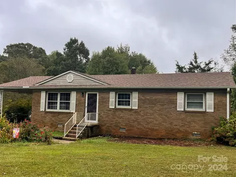 304 Alexis Lucia Rd, Alexis, NC 28006