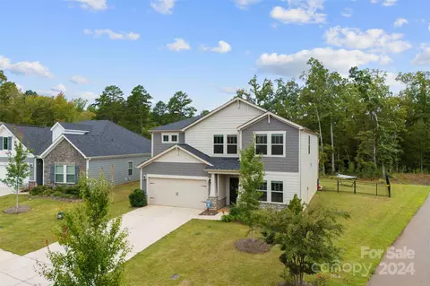 1047 Amberley Crossing Dr, Belmont, NC 28012