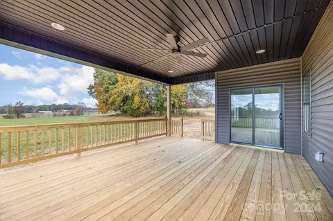 150 Galliher Rd, Harmony, NC 28634 photo 23