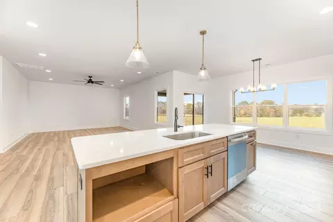 150 Galliher Rd, Harmony, NC 28634 photo 8