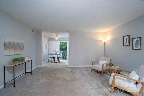 2017 Stoney Point 53 Ln #53, Charlotte, NC 28210