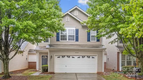 6316 Morningview Ct, Charlotte, NC 28269