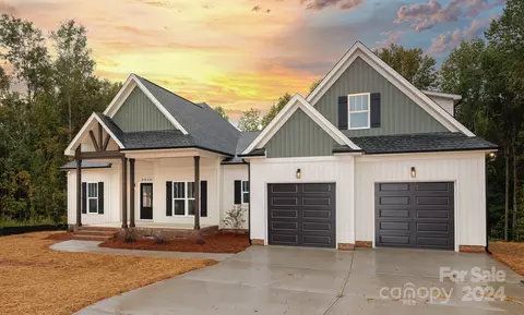 8046 Smooth Stone 75 Ct #75, Clover, SC 29710