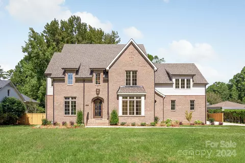 5423 Finsbury Pl, Charlotte, NC 28211