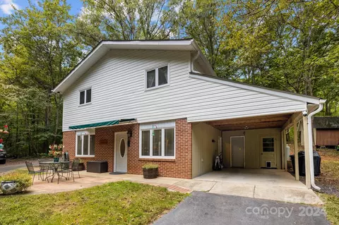 5707 Davis Rd, Waxhaw, NC 28173