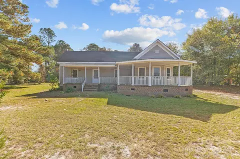 300 Wellie Ln, Clinton, NC 28328