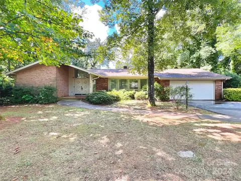 8460 Hillcrest Dr, Rockwell, NC 28138