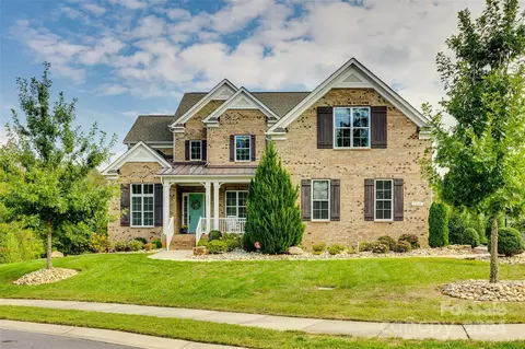 2264 Watermark Point Pl, Fort Mill, SC 29708