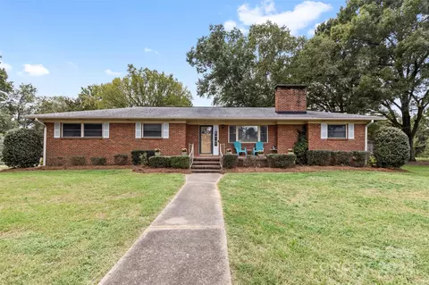 4317 Easy St, Charlotte, NC 28269