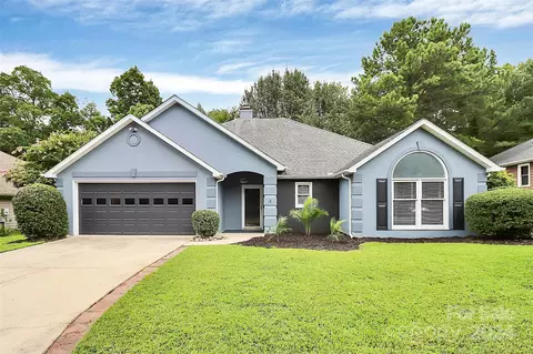 12089 Spinnaker Dr, Tega Cay, SC 29708