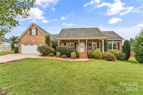 121 Postell Dr, Statesville, NC 28625