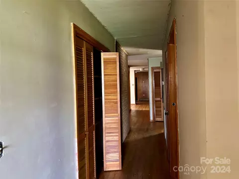 Entry Way - 274 Ledbetter Rd, Spindale, NC 28160 photo 2 of 3