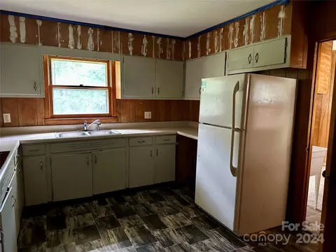 Kitchen - 274 Ledbetter Rd, Spindale, NC 28160 photo 2 of 2