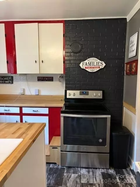 949 Grace Ave, Lancaster, SC 29720 photo 17