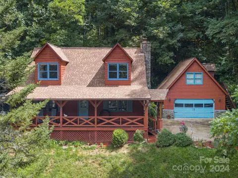 245 Deer Creek Trl, Maggie Valley, NC 28751