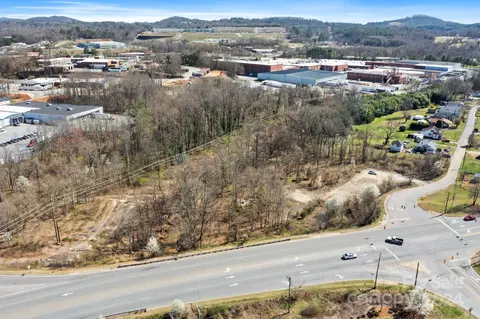 Harper Nw Avenue, Lenoir, NC 28645