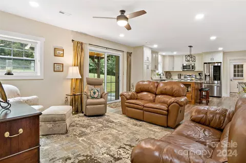 363 Wilkerson Way, Marion, NC 28752 photo 6