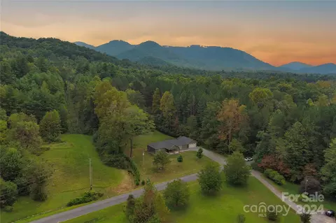 363 Wilkerson Way, Marion, NC 28752 photo 4
