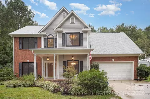 8209 Poplar Grove Cir, Waxhaw, NC 28173