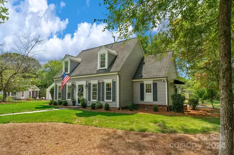 406 Sandymead Rd, Matthews, NC 28105