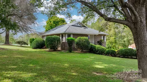 723 Harris Nw Ave NW, Valdese, NC 28690