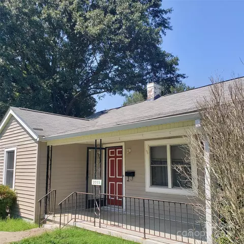 2065 13th Ne Ave NE, Hickory, NC 28601