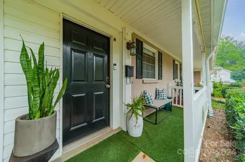 1224 Green Oaks H Ln #H, Charlotte, NC 28205