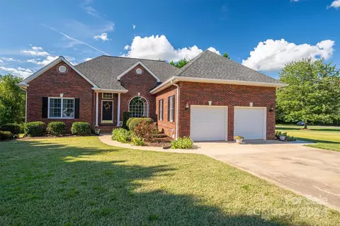 251 Howington St, Shelby, NC 28152