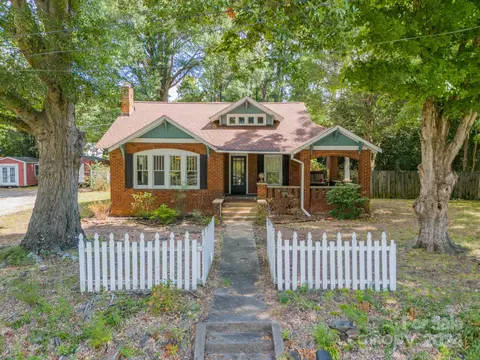 658 Harris Nw St NW, Concord, NC 28025