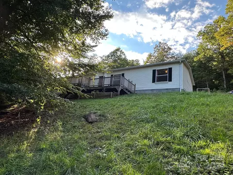 2370 Bat Cave Rd, Old Fort, NC 28762