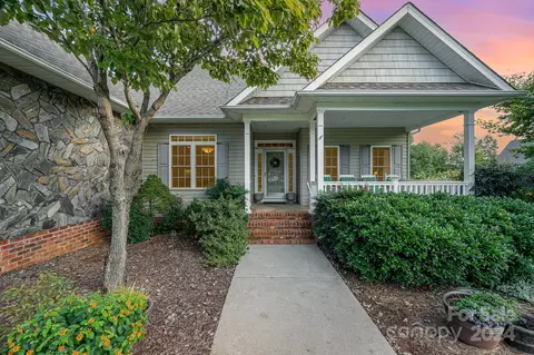 183 Donsdale Dr, Statesville, NC 28625