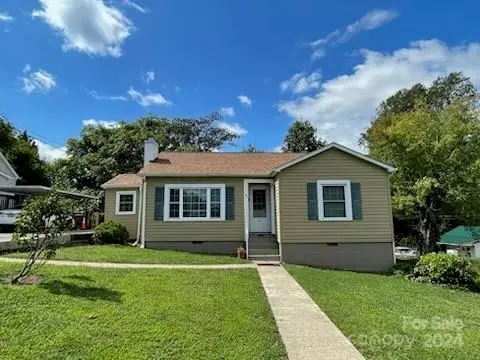 45 Carroll St, Marion, NC 28752