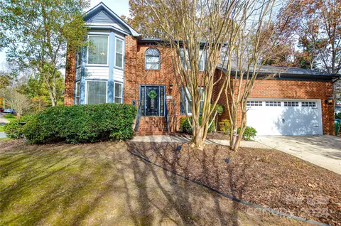 408 Brenwyck Ct, Matthews, NC 28105