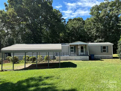 2547 Evening Dr, Claremont, NC 28610