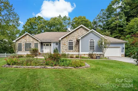 155 Redwood Dr, Marion, NC 28752