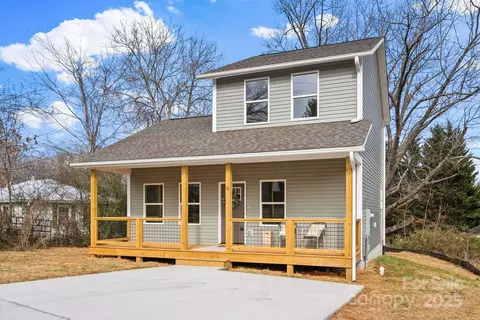 6 Selwyn Pl, Asheville, NC 28806